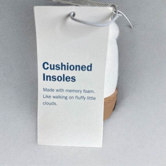 NWT Womens Slip-On Shoes 10 White Cushioned Boat Canvas Casual Sneakers Old Navy - Picture 6 of 8